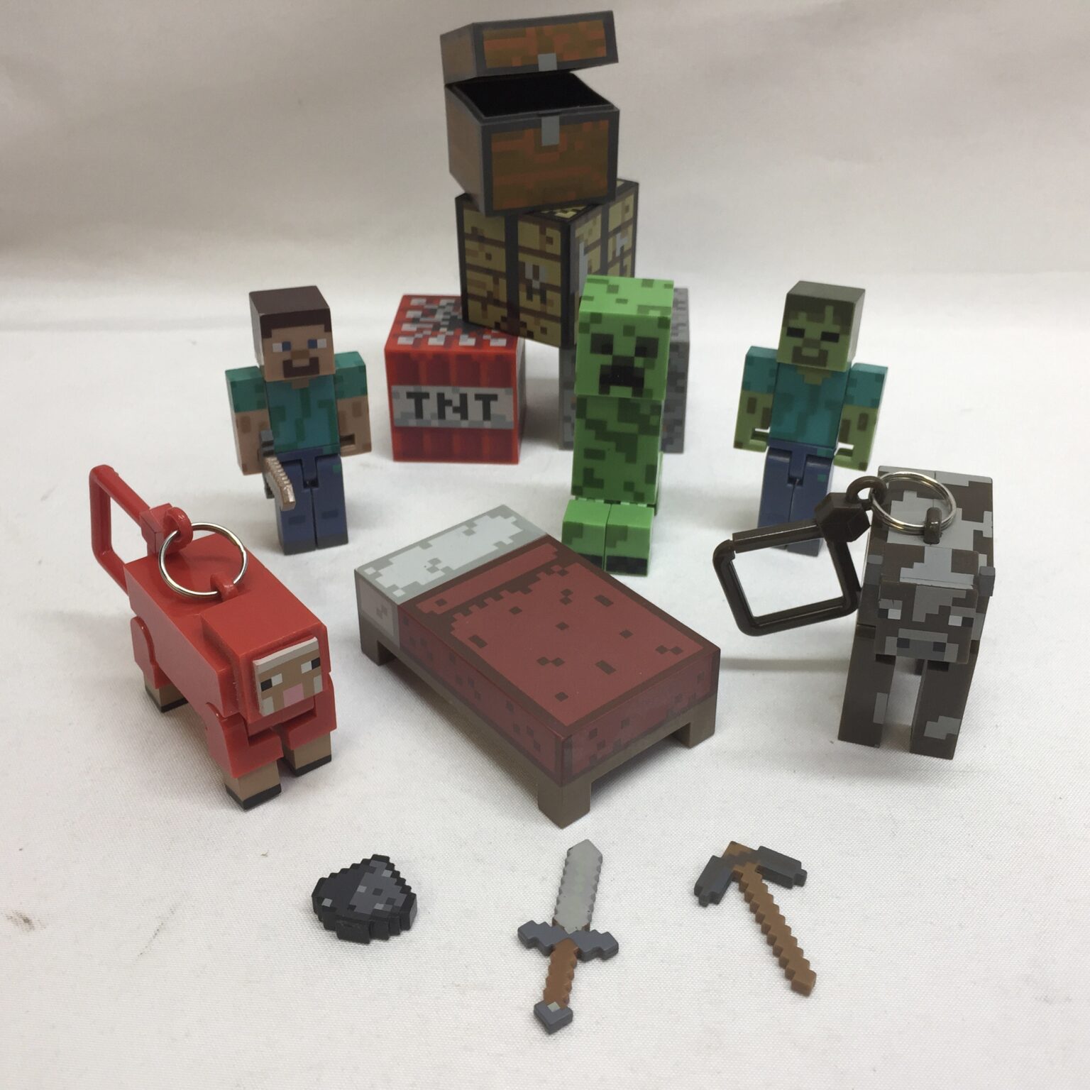 Lot of 13 Minecraft Action Figures Boxes Keychains and Accessories ...
